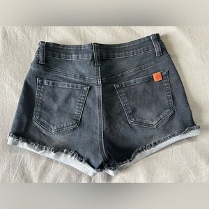 Born Primitive Jean Short Flex in Black Denim
